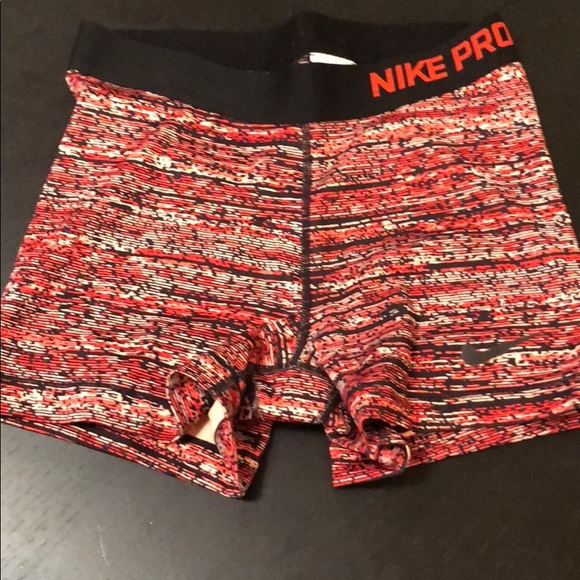 nike patterned spandex